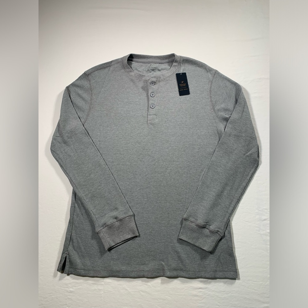 Denver Hayes Men's Gray long sleeve Shirt